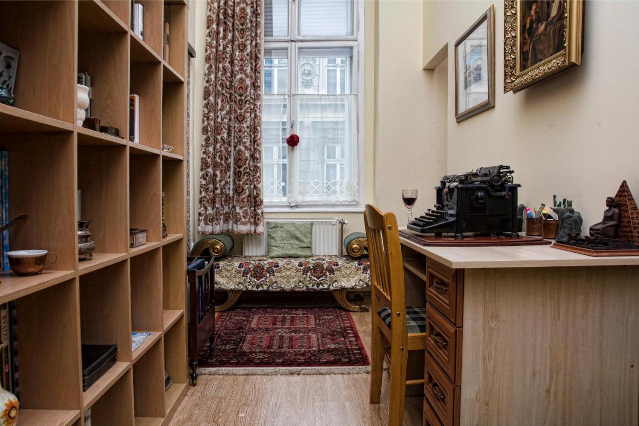 New Broadway Classic Apartments Budapest Esterno foto